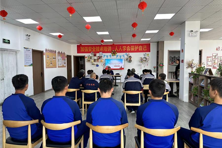 “119”防火“安全墙”-沪云光电残疾人之家防火活动